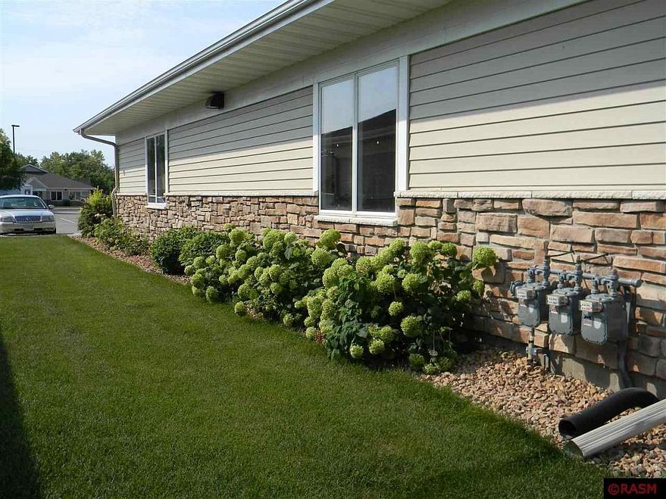 2nd image of 151 St Andrews Dr Ste 1220