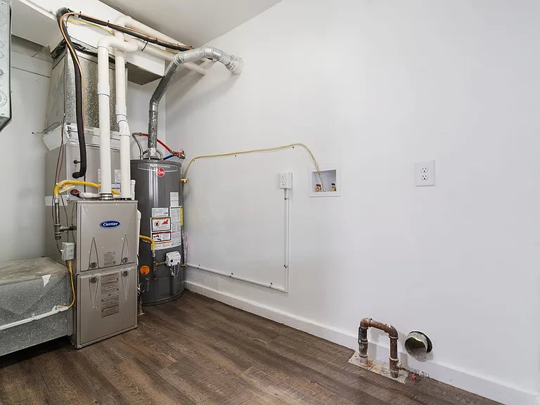 38 Midland Heights Cir #C — Photo 11