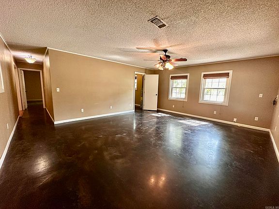 5th image of 539 Ashley Road 402