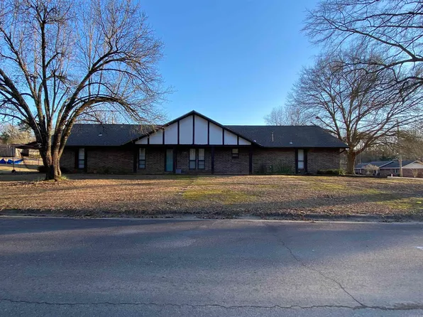 1400 Holly St, Nashville, AR 71852