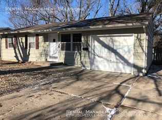 4039 SE Truman Ave, Topeka, KS 66609
