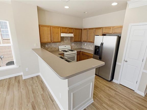 5th image of 776 Arbor Gate Ln