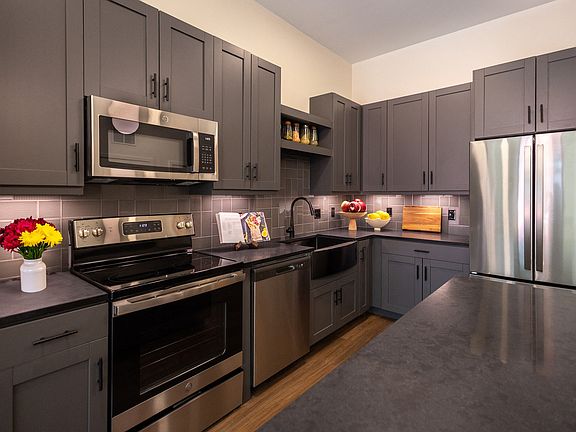 Kitchen finishes- Dark