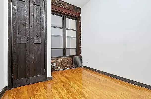 Rented by PocketBroker Inc | media 6