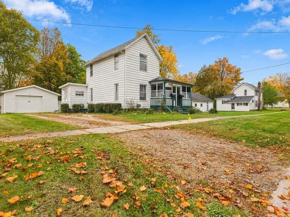 420 E Blair St, Hastings, MI 49058
