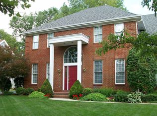 26724 Green Ville Dr, Perrysburg, OH