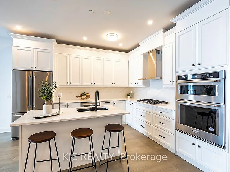 99 Louisa St #307 — Photo 7