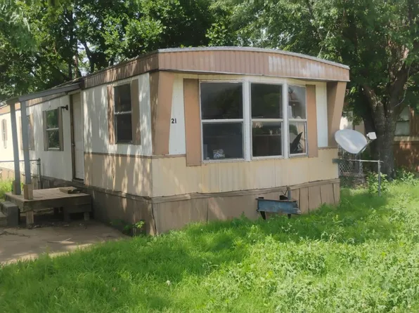 201 S Preston Rd #21, Burkburnett, TX 76354