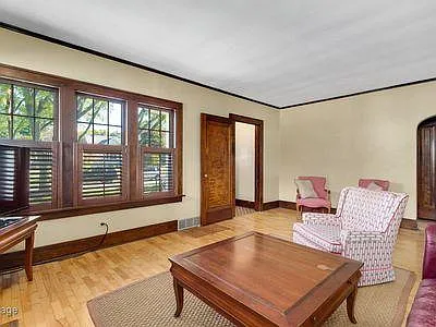 Original wood trim and doors with glass doorknobs