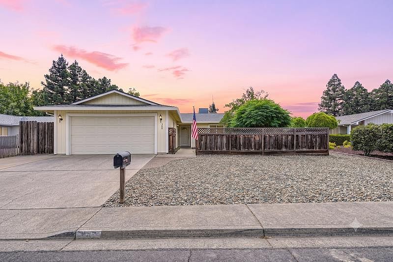 1st image of 308 Florene Ct