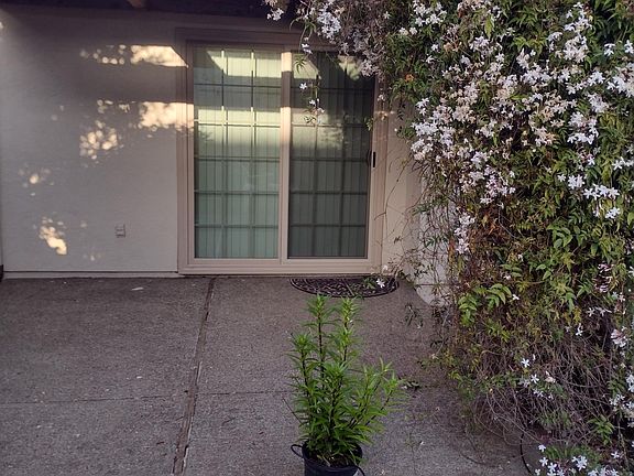 4th image of 4344 Valley Ave