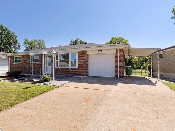 3rd image of 218 Marilyn Estates Dr