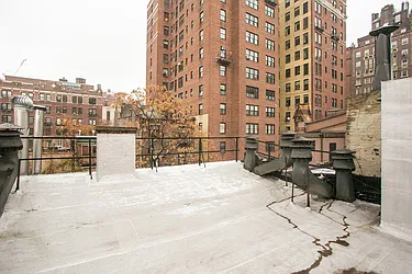 Rented by Vivaldi Real Estate