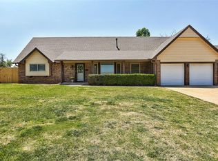 7201 N Hammond Ave, Warr Acres, OK 73132
