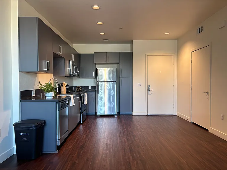 Mission Lofts — Photo 53