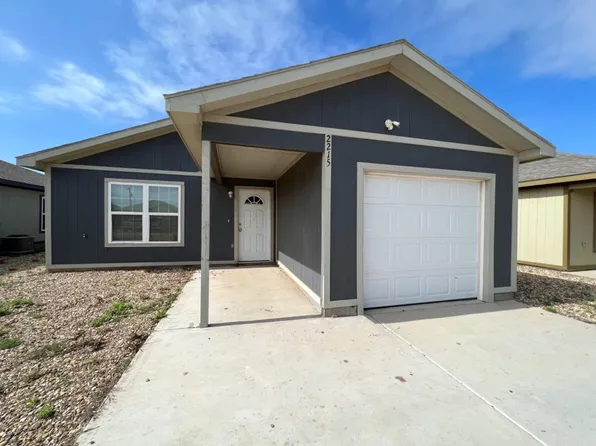 2215 E Main St, Lubbock, TX 79403