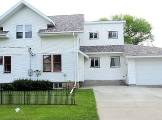 225 S 1st Ave, Melrose, MN 56352