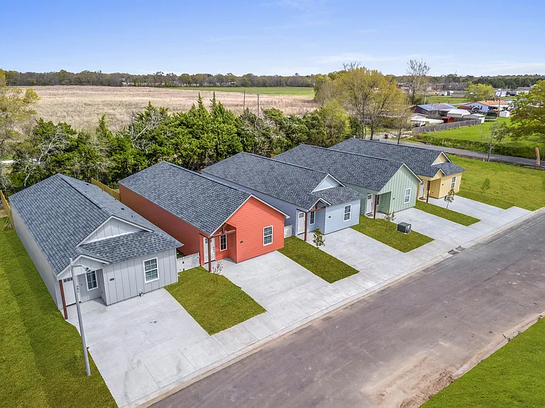 The Crest Homes — Photo 30
