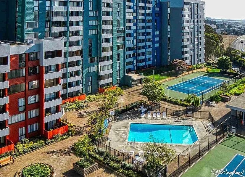 Gateview Condominium Albany, California