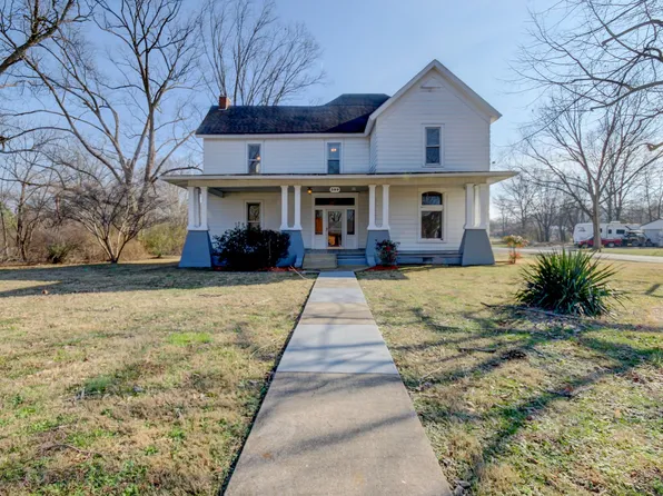 389 3rd St, Guthrie, KY 42234