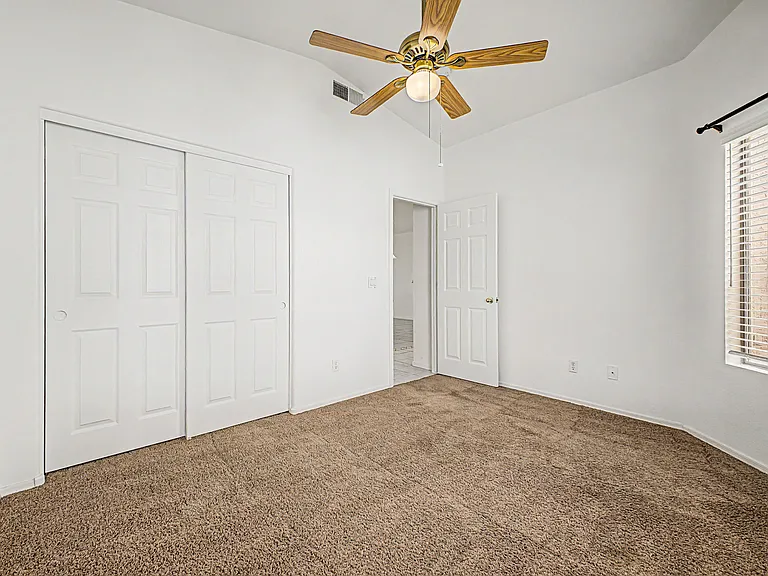 32 N Eaton Pl — Photo 12