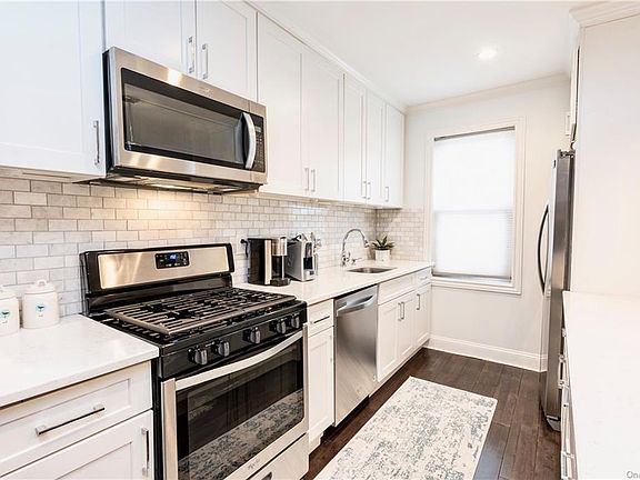 3rd image of 1549 Central Park Ave APT G10