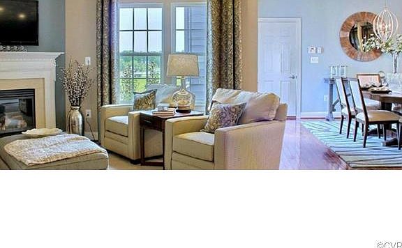 3rd image of 12124 Manor Glen Ln