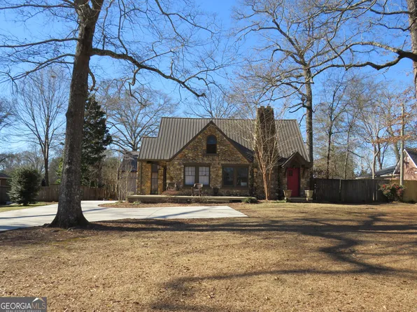 607 N College St, Cedartown, GA 30125