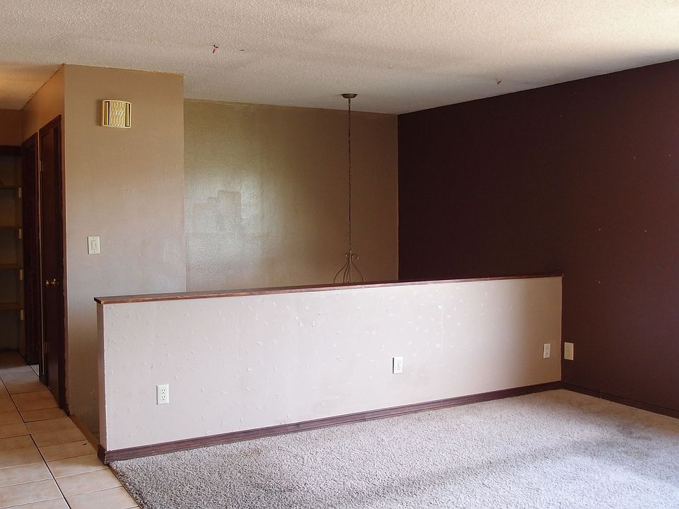 1st image of 1347 N Baker Ave