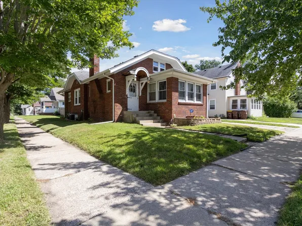 1521 N Court St, Rockford, IL 61103