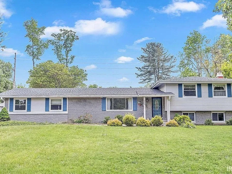 3522 E Grandview Dr