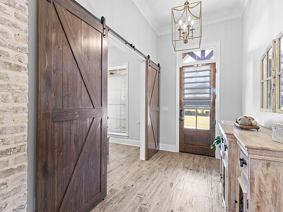 5th image of 109 Rue Chateau