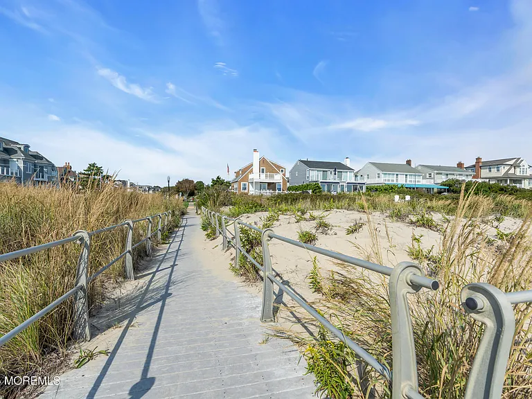 411 Ocean Ave — Photo 45