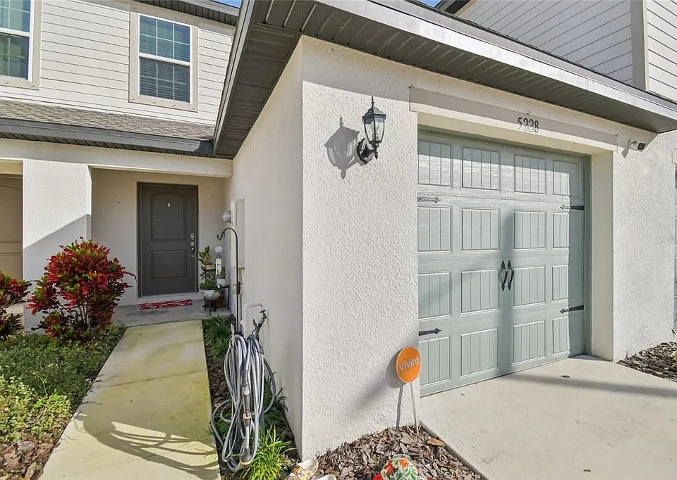 5228 New Friendship Pl