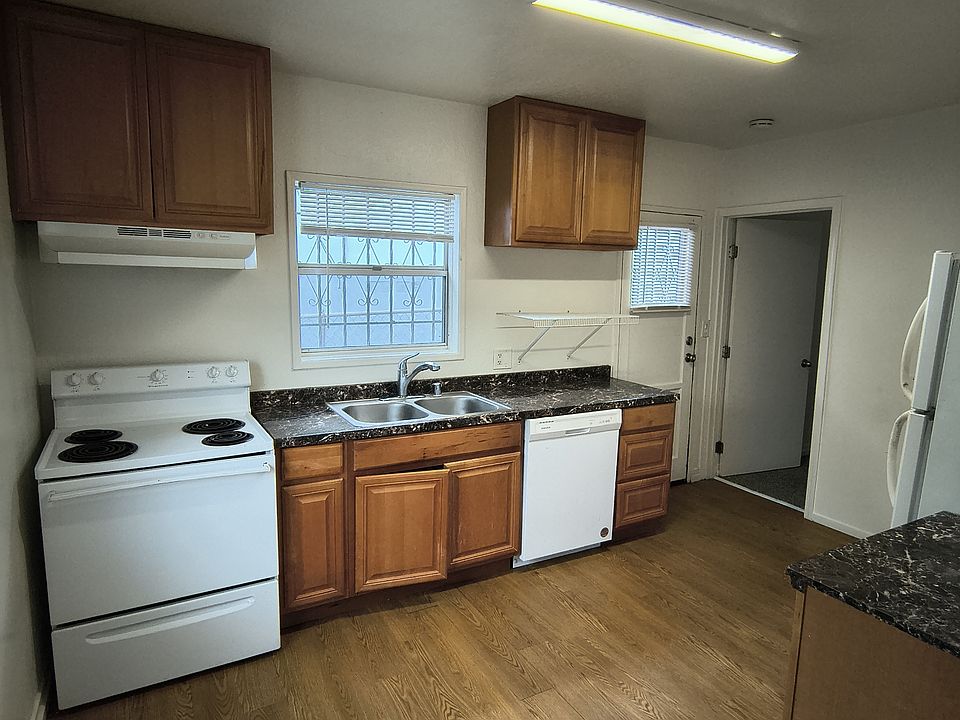 1st image of 9015-17 Campo Rd #9017