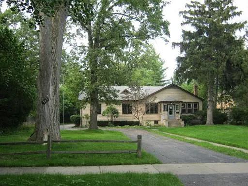 365 Adams Ave photo 1