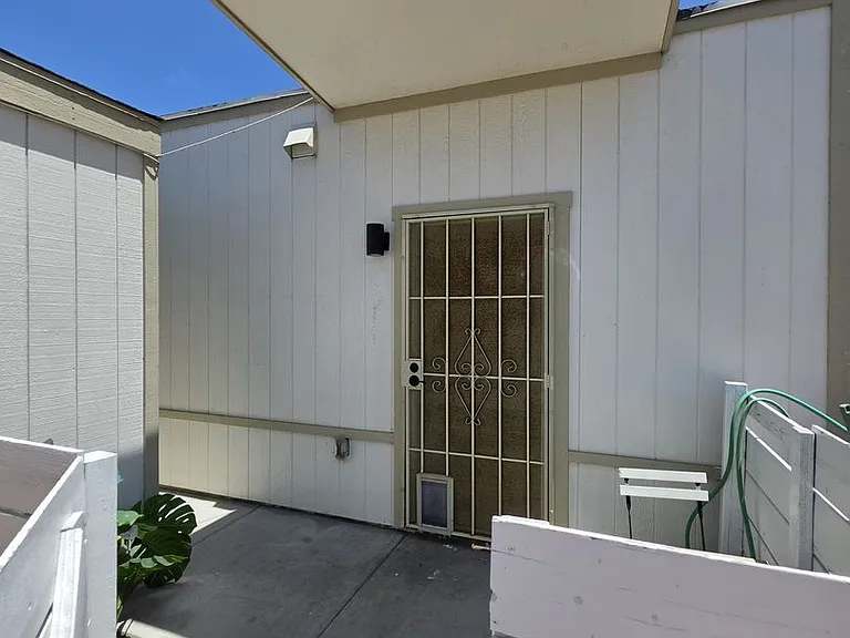 1319 Thermal Ave — Photo 36