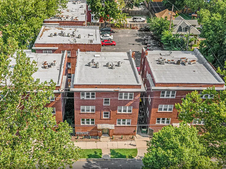 712 W 38th St. — Photo 17