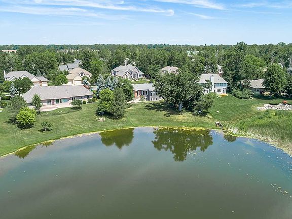 2nd image of 510 Scenic Dr