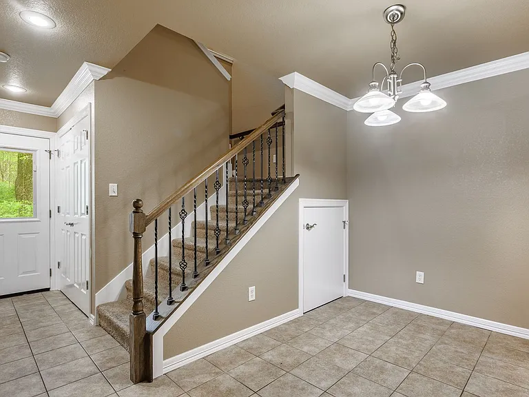 56 S Woodsprings Dr — Photo 6
