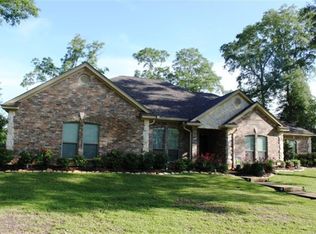 732 Lake Dr, Jasper, TX 75951