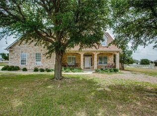 10100 Round Hill Rd, Fort Worth, TX 76131