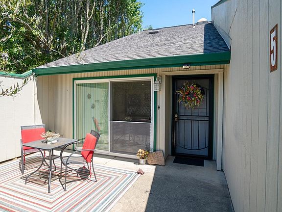 2nd image of 527 Norlee Street