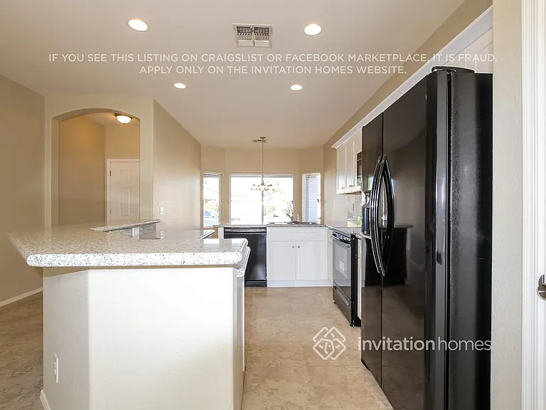 12371 W Sherman St — Photo 10