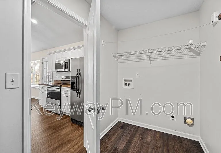 4060 Stone Pass Dr — Photo 9