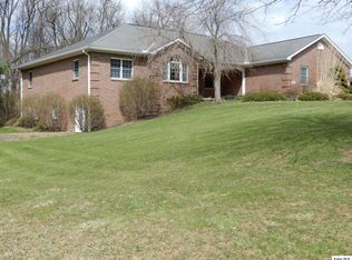 14835 Indian Hills Rd, Mount Vernon, OH 43050