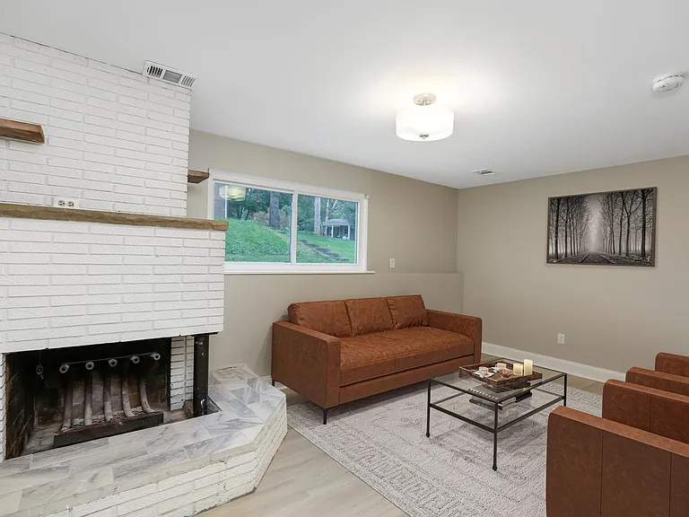 741 Panorama Dr — Photo 12