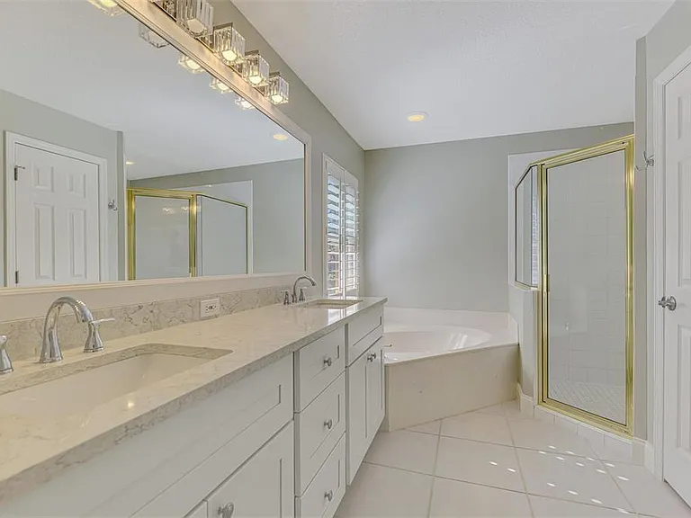 5271 Highbury Cir — Photo 29