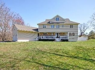 7 Washingtons Advance, Manalapan, NJ 07726
