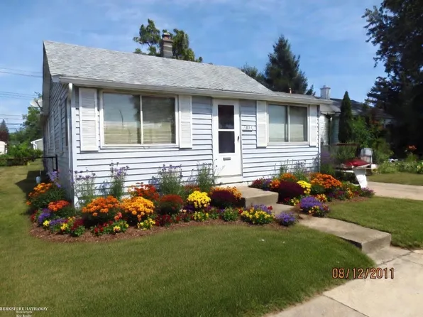 831 E Guthrie Ave, Madison Heights, MI 48071